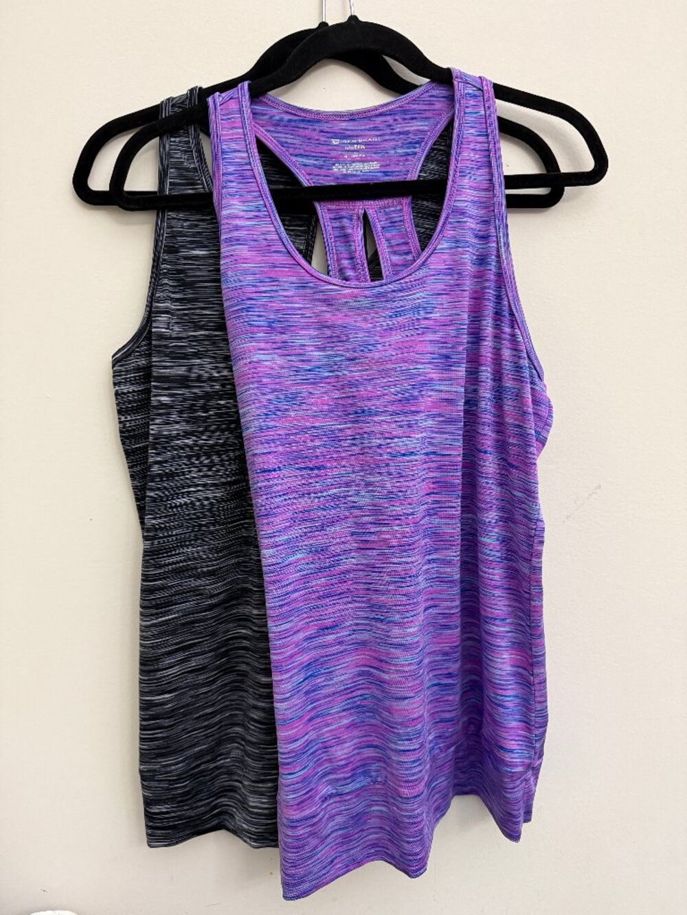 Black & Purple Athletic Gym Tek Gear Dry Tank Top - Lot of 2 in Size Medium